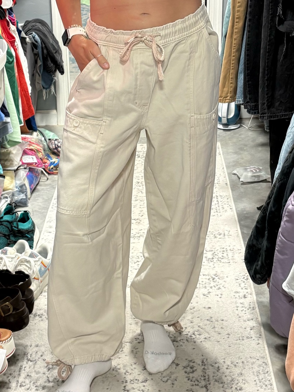 Free People We The Free Bright Eyed Low-Slung Pull-On Jeans - Picture 4 of 9